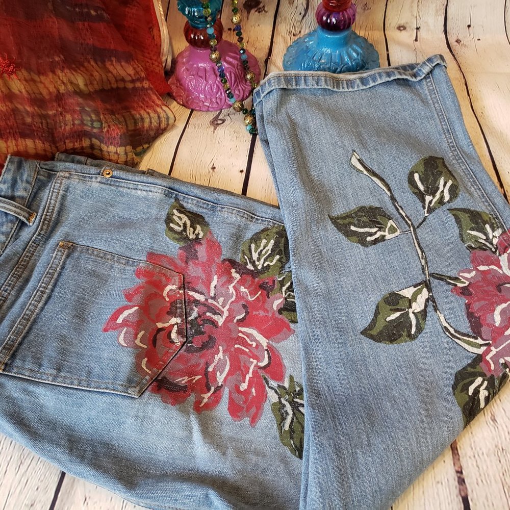 INC Vintage Painted Rose Cropped Jeans - 18W